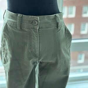 Green Skinny Pants with Smooth Front Design